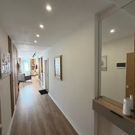 Damian House Luxury Lägenhet